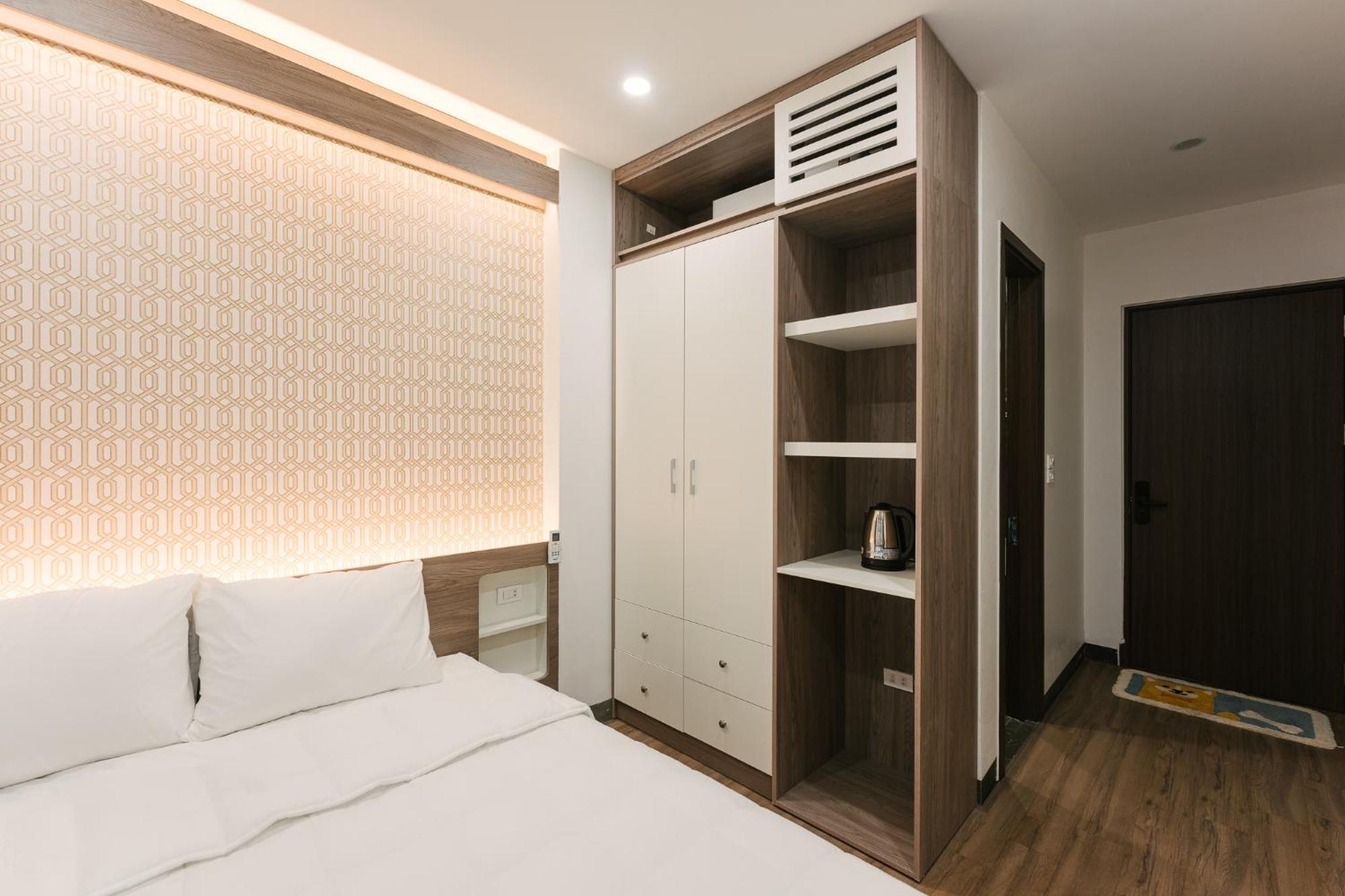 Delapong Hotel And Apartment Ha Noi Ханой Екстер'єр фото